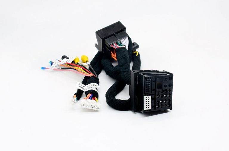 MercedesBenz EClass OEM Integrated CarPlay System Wireless