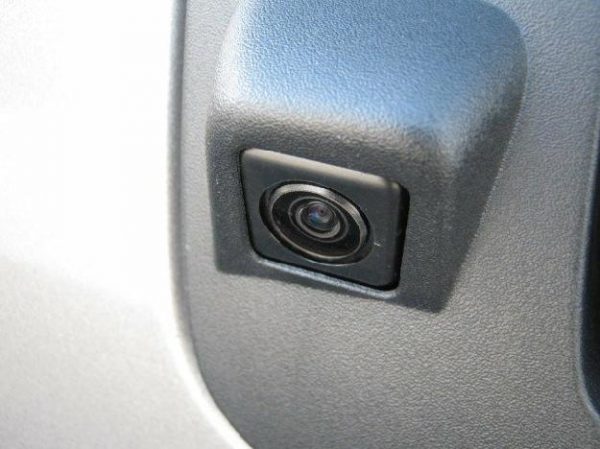 CHEVROLET SILVERADO OEM Integrated Tailgate Handle Rear-View Camera - Image 5