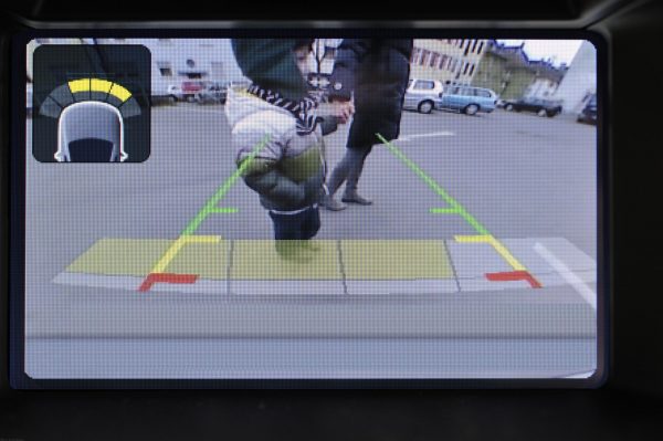 RANGE ROVER HSE OEM Integrated Backup Camera System - Image 2